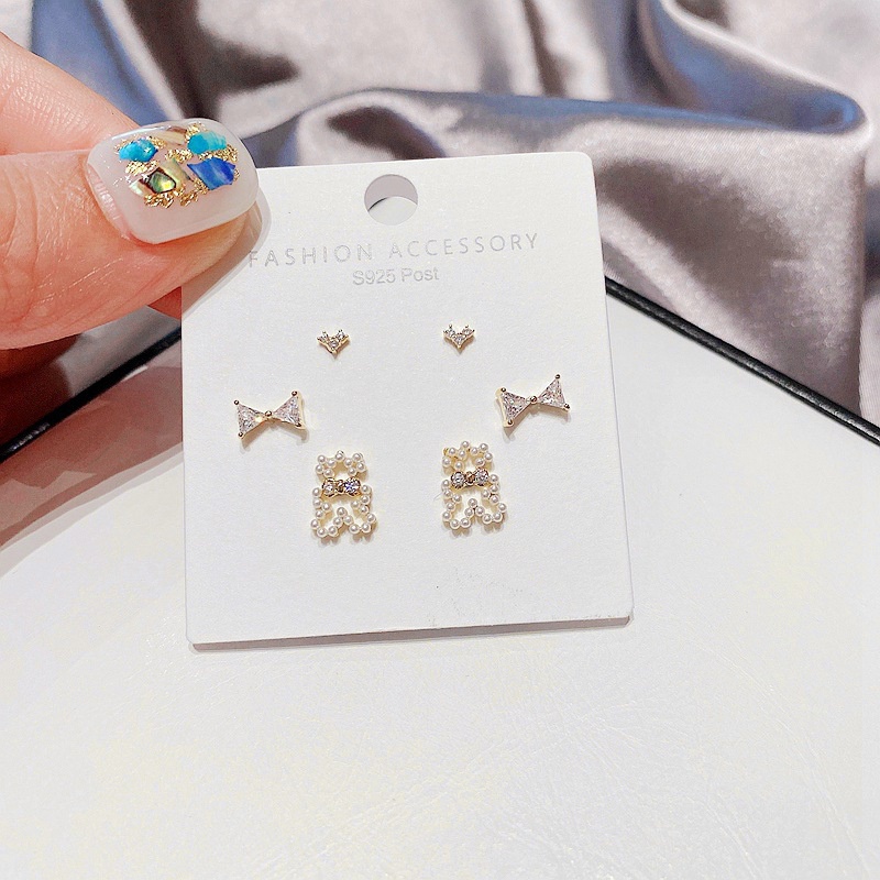 Korean heart bow cute bear copper pearl earrings