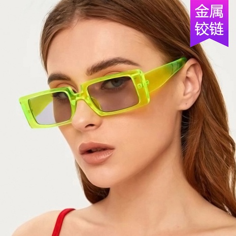 modische quadratische fluoreszierende grüne Sonnenbrille's discount tags