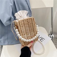 simple pearl hand-held shoulder messenger woven bag