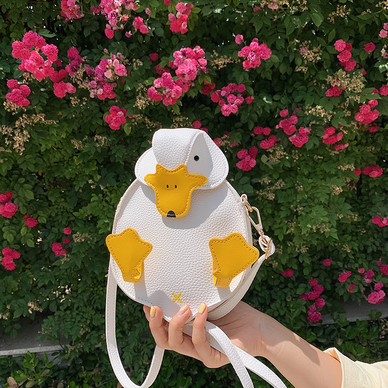 cartoon duck oneshoulder messenger small round bag