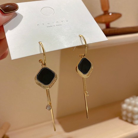 Lange Ohrringe im koreanischen Stil mit Diamantform und Buchstaben's discount tags