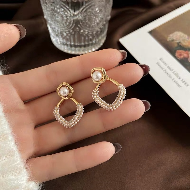 Korean style geometric diamond pearl earrings