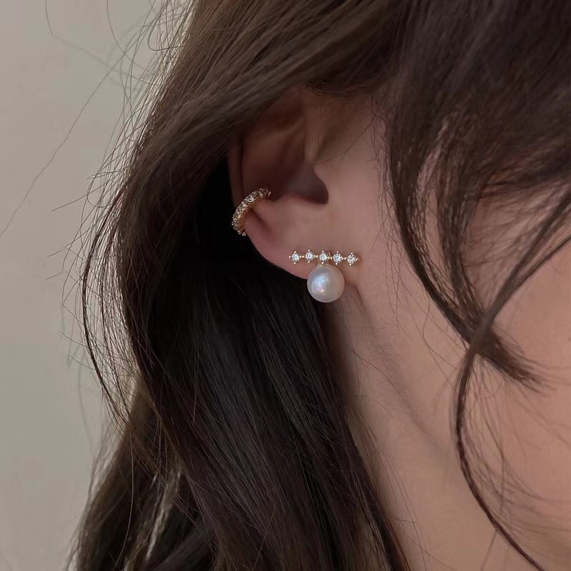 Korean style simple pearl rhinestone earrings