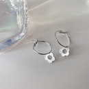 Retro simple metal small flower earringpicture8
