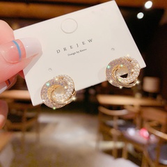 Korean style geometric round diamond-studded pearl winding earrings