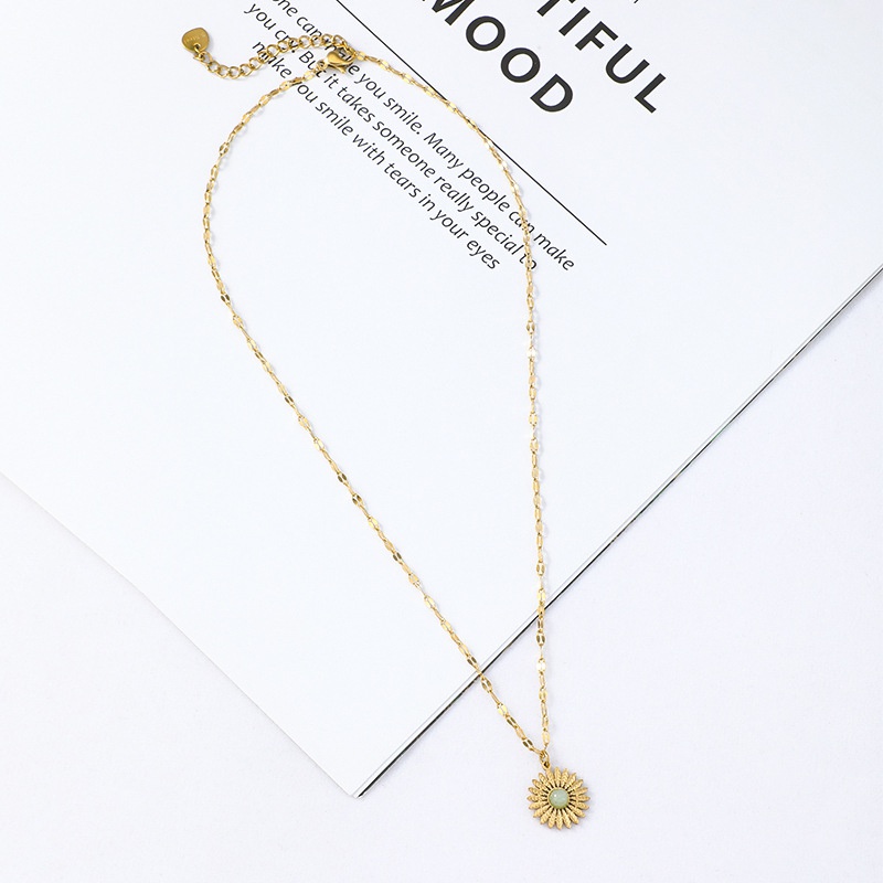 simple personality small sun stainless steel necklace