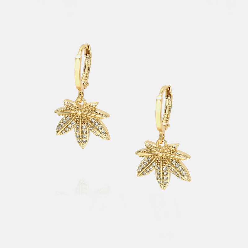 fashion goldplated zircon maple leaf earrings