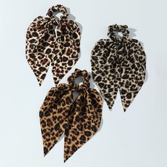 Nihaojewelry Wholesale Jewelry Retro Leopard Print Banding Hair Scrunchies