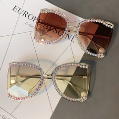 Großhandel farbe linse eingelegte diamant-sonnenbrille nihaojewelry