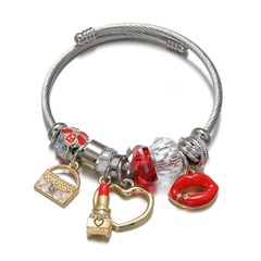 vente en gros bijoux lèvres pendentif coeur bracelet en acier titane Nihaojewelry