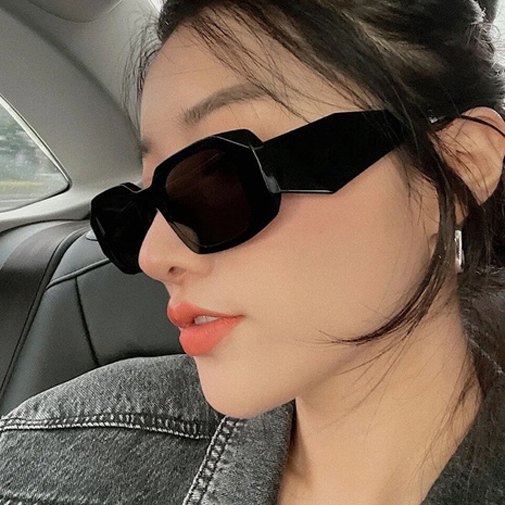 wholesale irregular square thick frame sunglasses Nihaojewelry's discount tags
