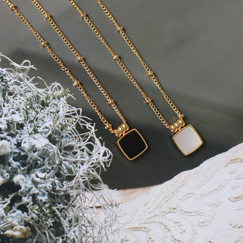 wholesale bijoux carr blanc noir pendentif coquillage titane acier collier nihaojewelry