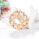 vente en gros feuilles de mode couronne en alliage de perles broche dore Nihaojewelrypicture21