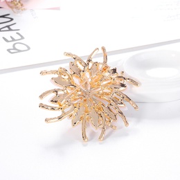 wholesale Korean retro flower alloy diamondstudded pearl brooch Nihaojewelrypicture16