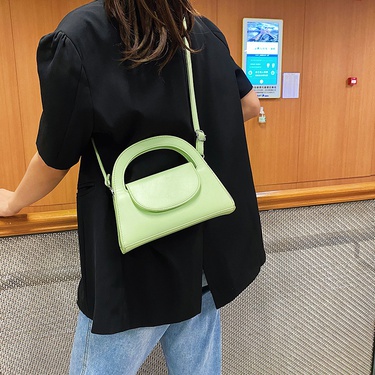 solid color messenger small square bag—3