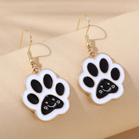 wholesale jewelry painting oil bear paw earrings Nihaojewelry's discount tags