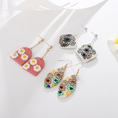 Nihaojewelry jewelry wholesale retro contrast color small daisy soft pottery earrings