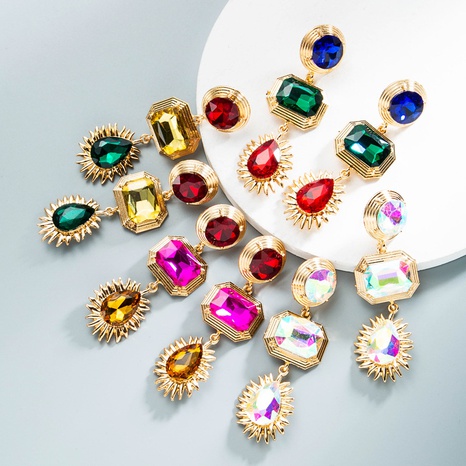 Großhandel Schmuck kreative geometrische Farbe Diamant lange Ohrringe Nihaojewelry's discount tags