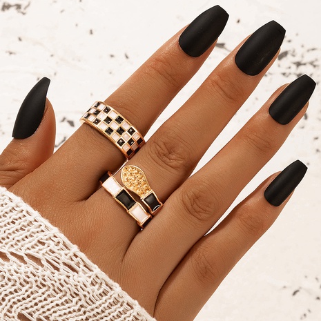 wholesale jewelry simple plaid checkerboard snake shape 2-piece ring Nihaojewelry's discount tags