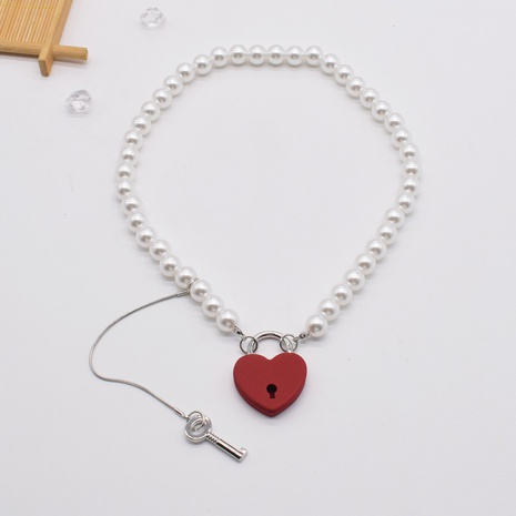 vente en gros collier pendentif cadenas en forme de coeur hip-hop nihaojewelry's discount tags