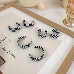 Korean popular acrylic black white checkerboard earrings wholesale nihaojewelry