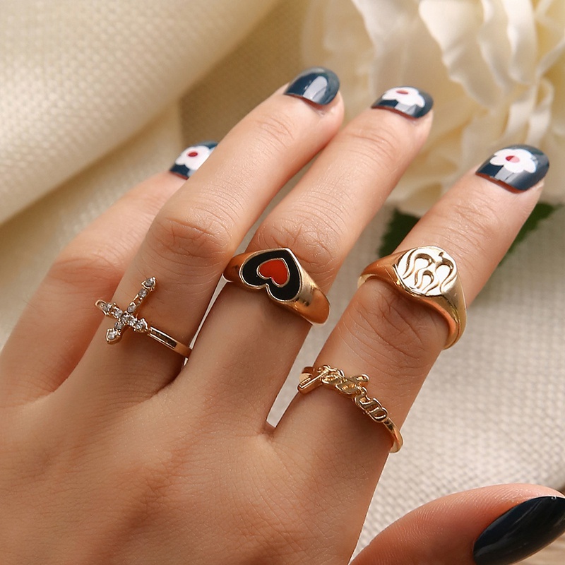 CrossBorder New Arrival Ring Set European and American Fashion Diamond TwoColor Dripping Oil Love HeartShaped Ring Combination 4Piece Ring Female