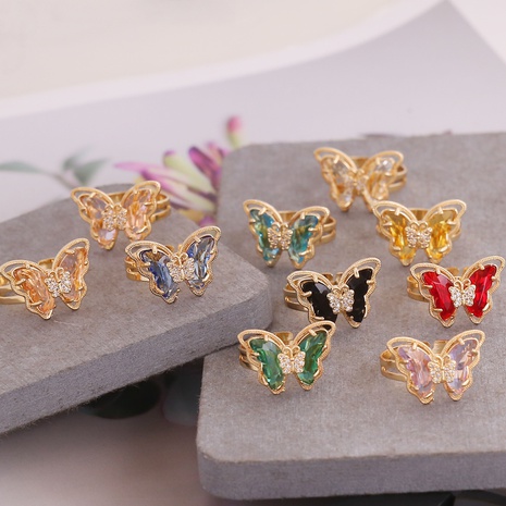 anillo de cobre mariposa tridimensional multicolor retro al por mayor Nihaojewelry's discount tags