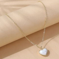 retro simple pearl peach heart pendent alloy necklace wholesale Nihaojewelry