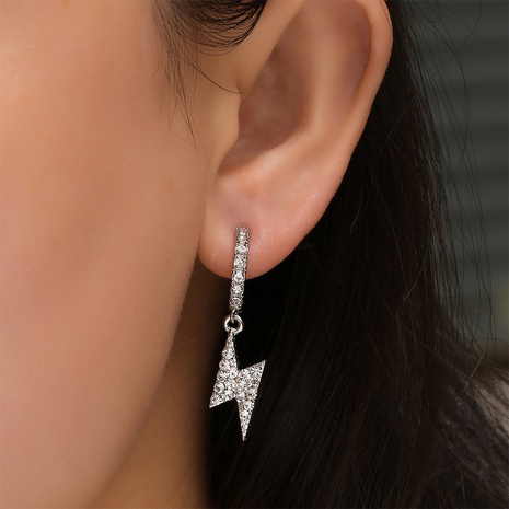 wholesale boucles d'oreilles diamant pendantes géométriques à la mode Nihaojewelry's discount tags