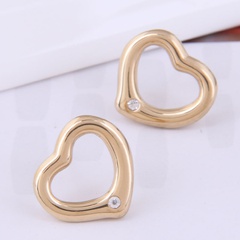 Wholesale Jewelry Hollow Heart Titanium Steel Stud Earrings Nihaojewelry