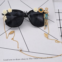 neue Retro-König Bösewicht Blume eingelegte Kristallperlenkette Sonnenbrille Großhandel nihaojewelry