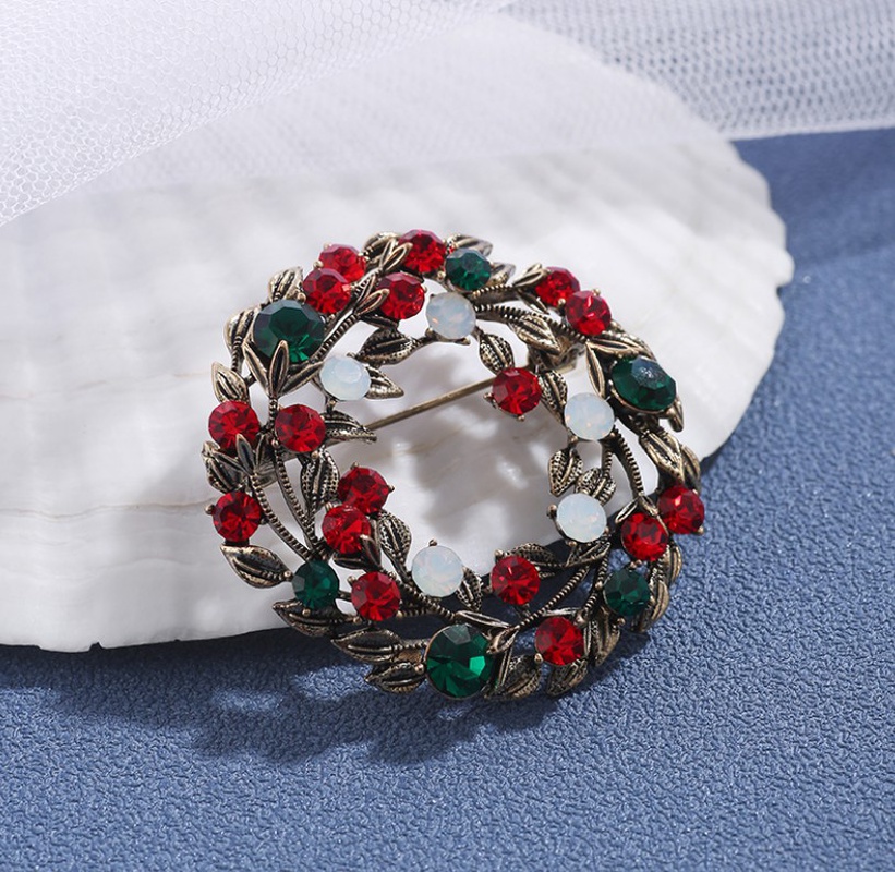 broche de corona de diamantes de aleacin de moda al por mayor Nihaojewelry NHIK408721