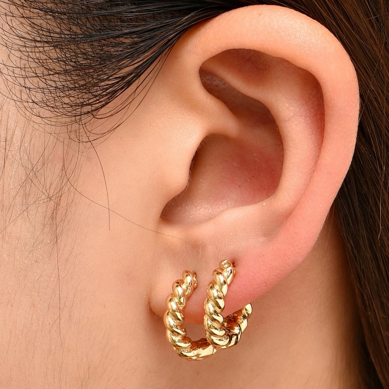 simple geometric twisted Cshaped alloy earrings wholesale Nihaojewelry