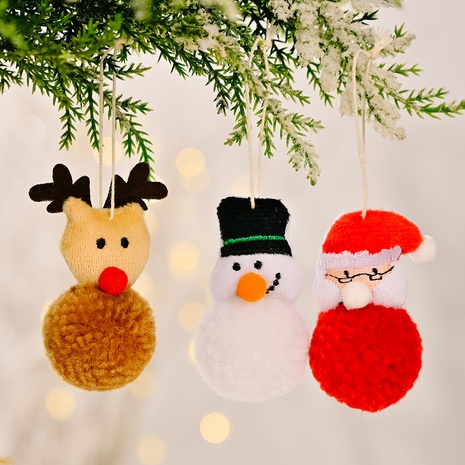 nueva bola de franela pequeño colgante decoración de la escena del hogar de Navidad al por mayor Nihaojewelry's discount tags