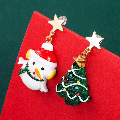 2021 New Christmas Series Santa Claus Asymmetric Earrings Personality Hipster Christmas Earrings Wholesale's discount tags