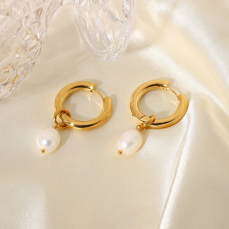 wholesale Boucles d'oreilles pendantes à une seule perle d'eau douce plaquées or 18 carats Nihaojewelry's discount tags