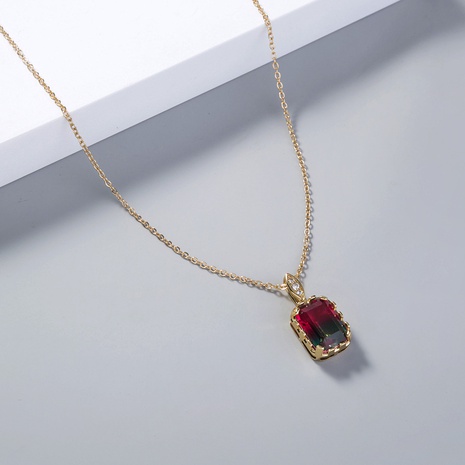 wholesale collier pendentif zircon rectangulaire avec pierres précieuses de couleur dégradée Nihaojewelry's discount tags