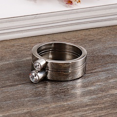 Stand quelle, Hersteller quelle, europäische und amerikanische Mode, einfacher Zeigefinger, 3-in-1-Diamant, kreativer Edelstahl ring