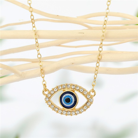 collier pendentif oeil de diable creux rétro en gros nihaojewelry NHGO414222's discount tags