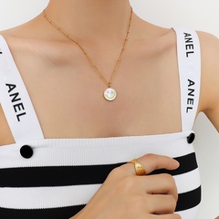 fashion shell smile face 18k gold plated titanium steel clavicle chain wholesale Nihaojewelry