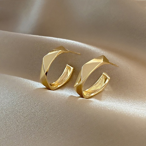 Korean C-shaped irregular geometric earring wholesale Nihaojewelry's discount tags