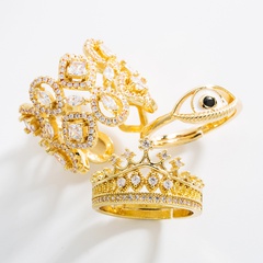 Mode einfache Krone hohl eingelegter Zirkonkupferring Großhandel nihaojewelry