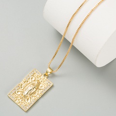 Retro Jungfrau Maria geschnitzte quadratische Kupfer vergoldet eingelegte Zirkon Halskette Großhandel nihaojewelry