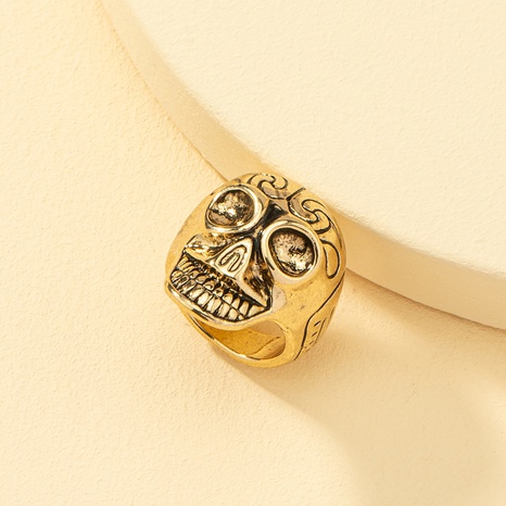 anillo en forma de calavera retro punk al por mayor nihaojewelry's discount tags