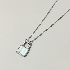 pendentif simple serrure collier en acier inoxydable en gros nihaojewelry