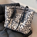 Big Bag Womens Bag 2021 New Fashion Leopard Print SpecialInterest Shoulder Bag Large Capacity Versatile Class Commuter Totepicture19