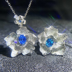 Luxus voller Diamant Aquamarin Schweizer blauer Topas Blume Taubenei Halskette Anhänger