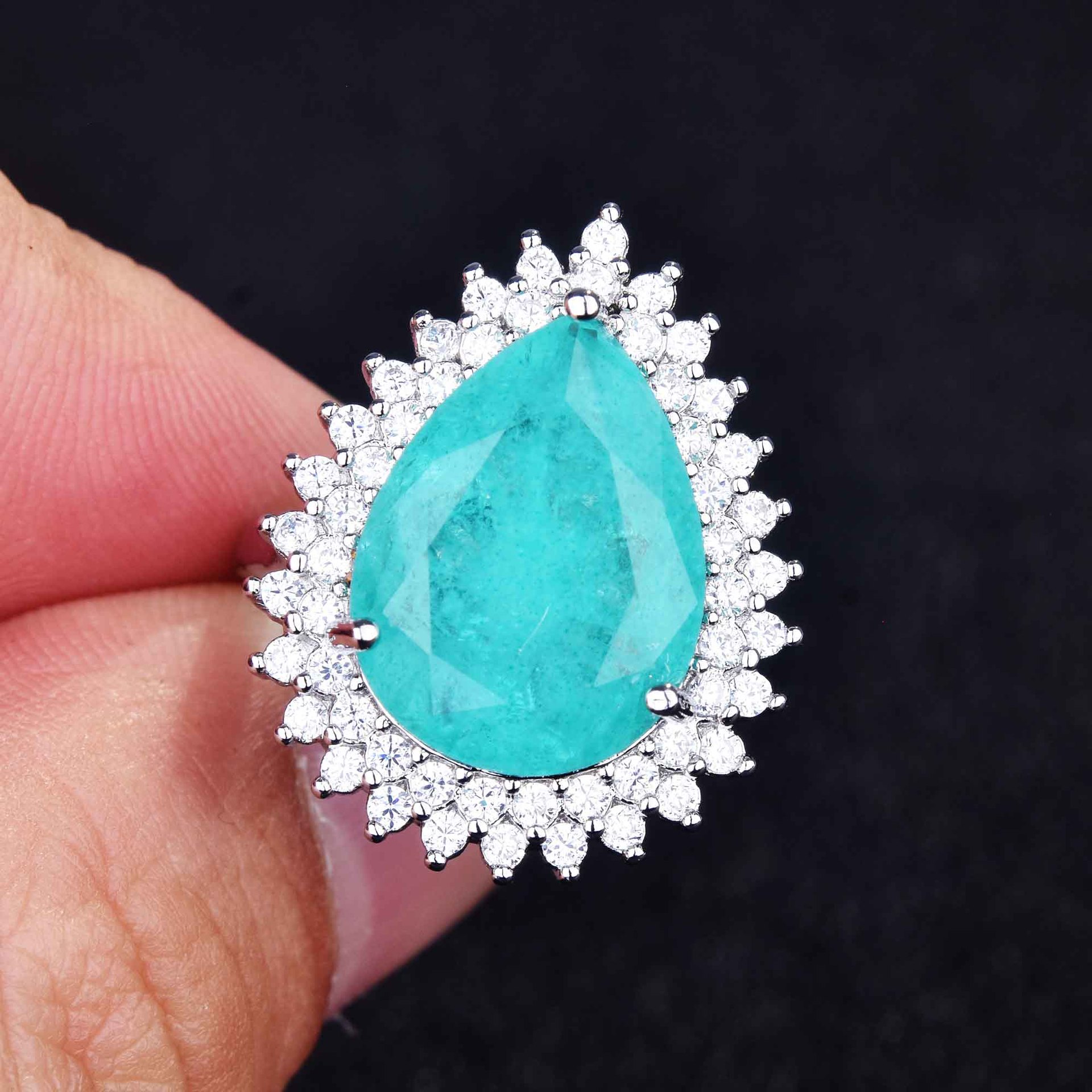 Taobao Live TikTok Strictly Selects Natural Paraiba Tourmaline