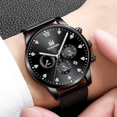 Persönlichkeit trendige Herren Legierung Mesh Armbanduhr gefälschte Drei-Augen-Kalender Business Fashion Uhr Quarzuhr