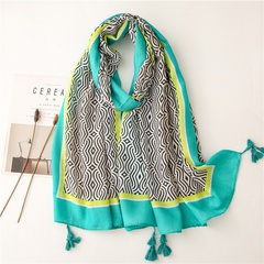 Retro literary ethnic style green geometric cotton and linen feel scarf warm sunscreen silk scarf travel shawl